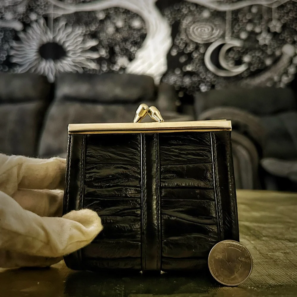 Vintage 1950 Eel Skin Kiss Closure coin purse - Picture 8 of 15